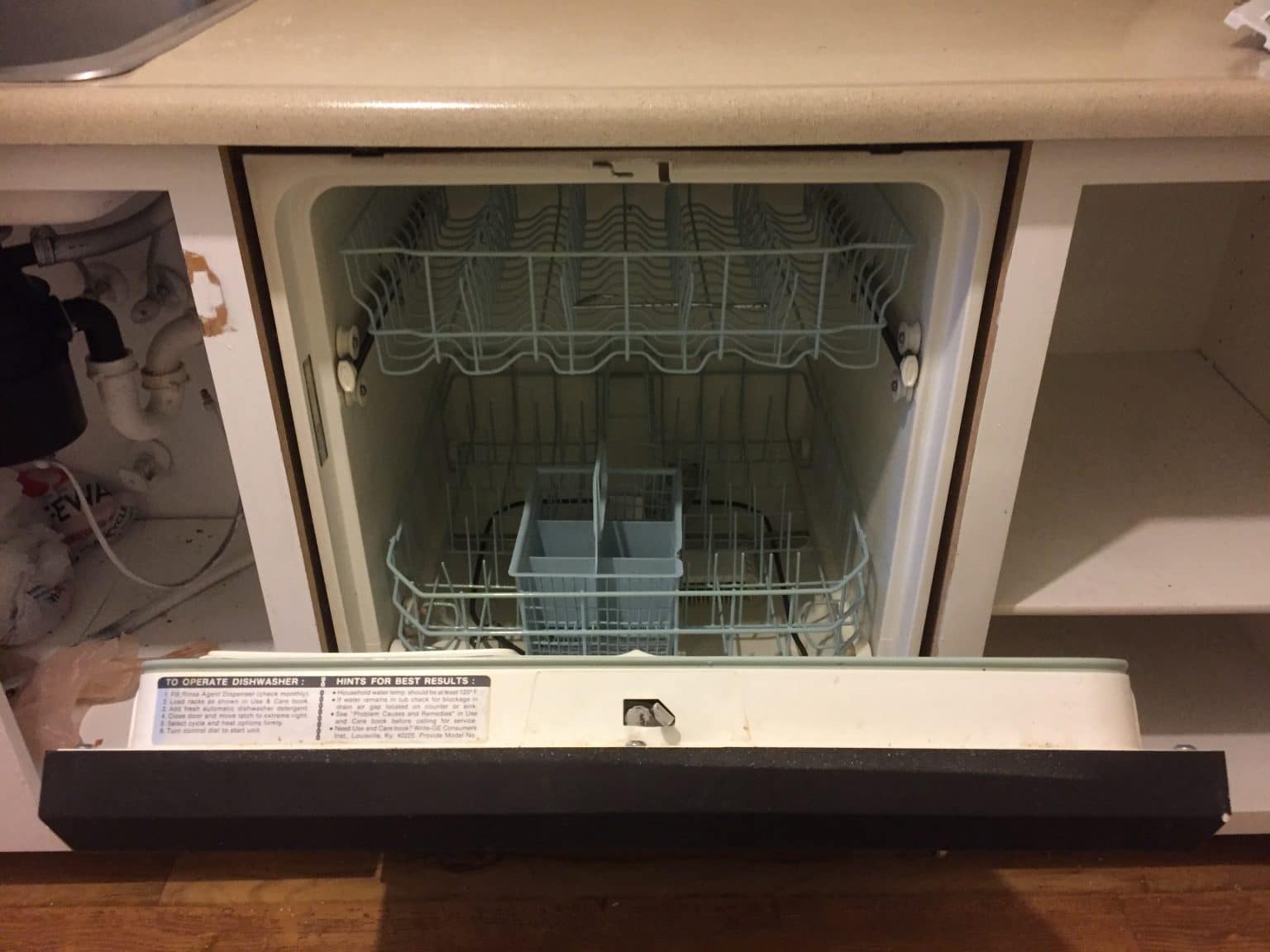 uht high temp space saver dishwasher
